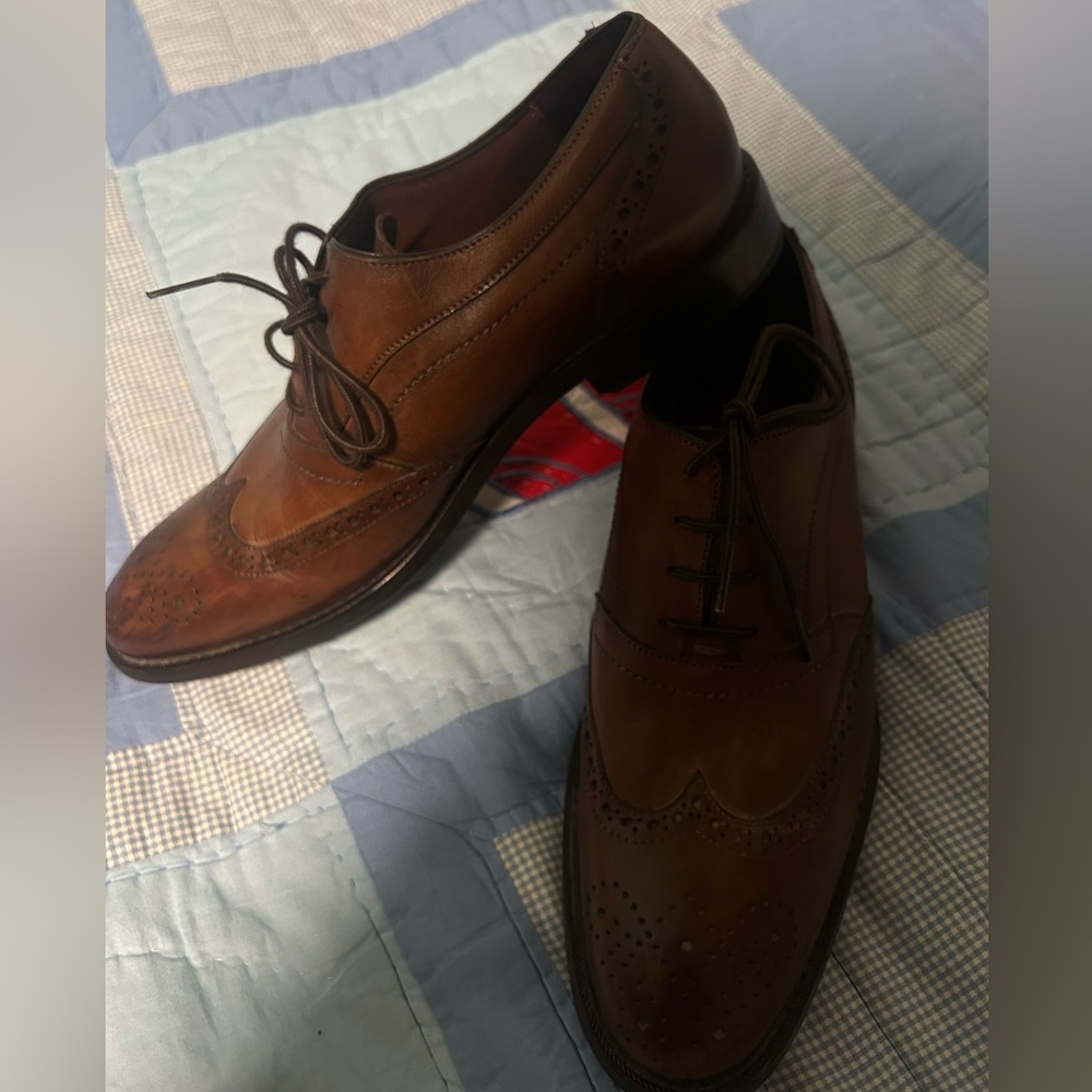 Size 8 brown dress up shoes